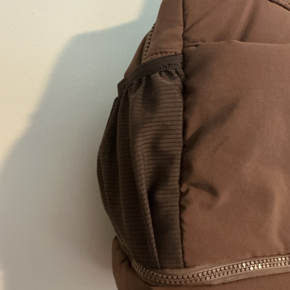 Free People Movement Camel Gym Bag / Tote with Removeable Shoulder Strap - Picture 6 of 15